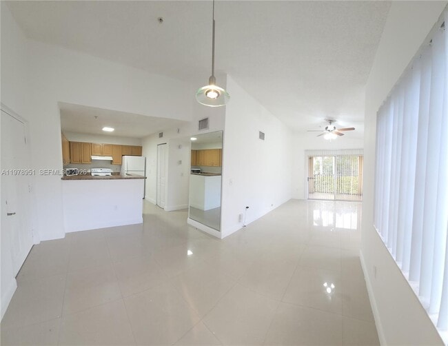 Building Photo - 2031 Renaissance Blvd Unit 307