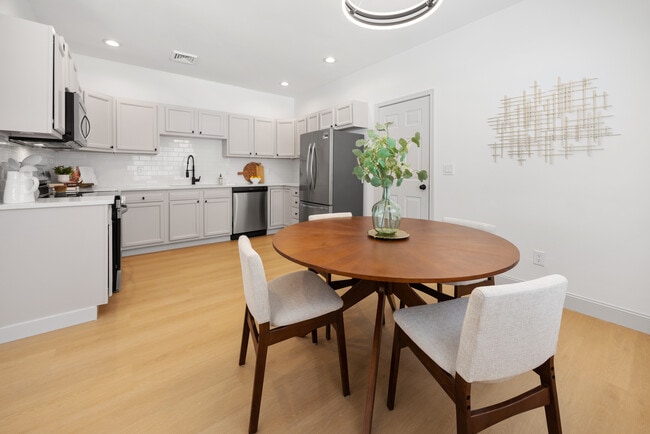 Building Photo - McGregor Village Rental