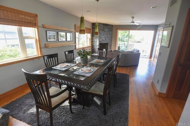 Photo - 5618 Bellevue Ave