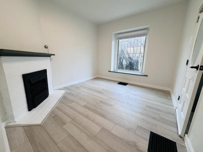 Photo - 821 N Ewing St