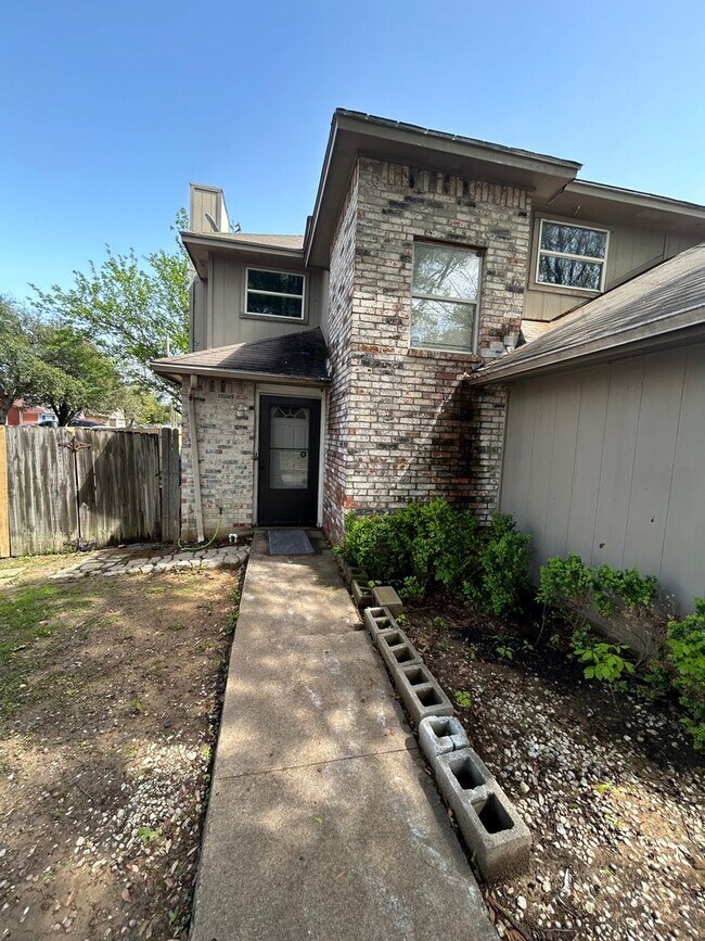 2648 Pinta Cir