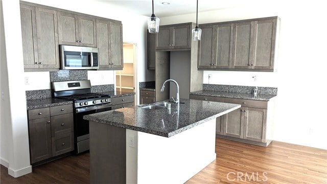 Photo - 7449 Channel View St