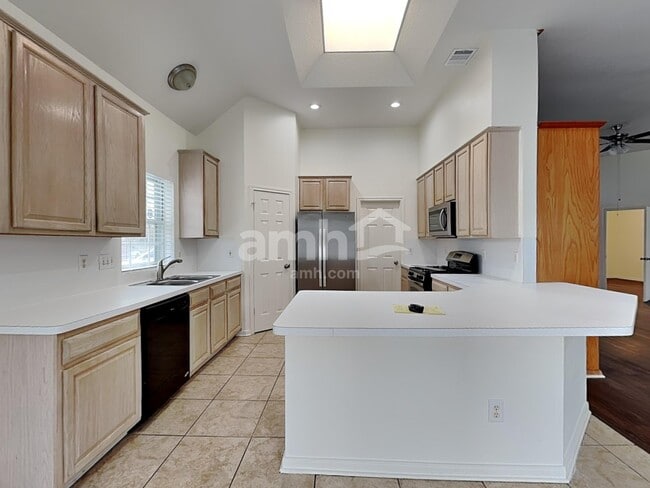 Photo - 1601 Oak Pl Ct