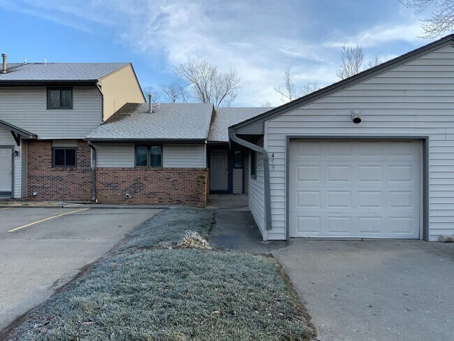 Photo - 4 Bedroom 3 Bath Condo