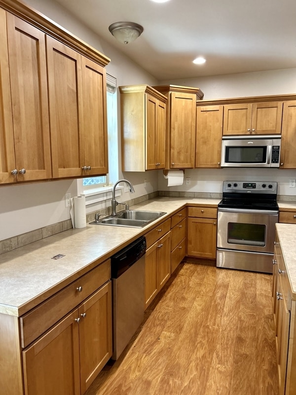 Photo - 8353 Grouse Cres Dr