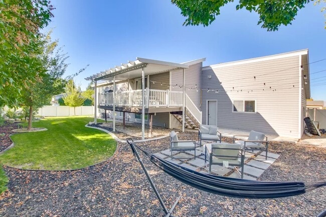 Photo - 700 Wasatch Blvd
