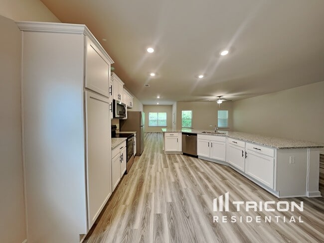 Photo - 445 Prescott Wy