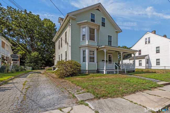 Building Photo - 63 Reynolds St Unit B