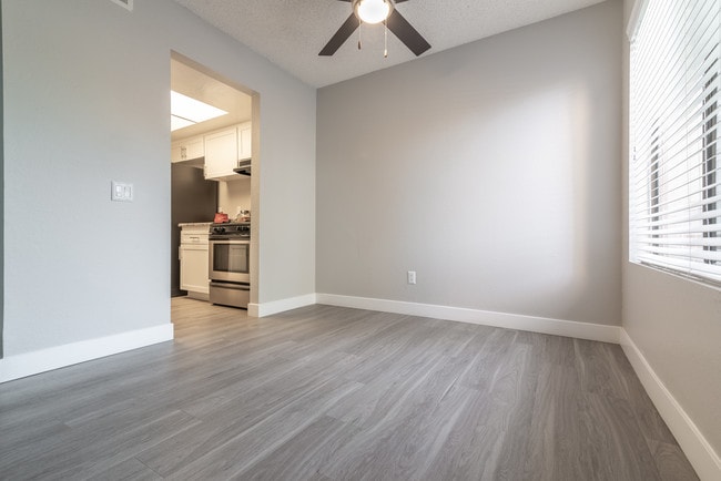 Photo - Sycamore Canyons