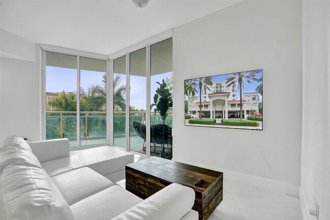 Photo - 3000 NE 188th St Unit 402