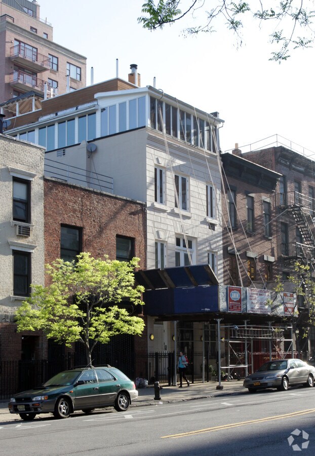 Photo - 181 Christopher St