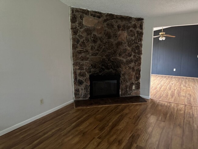 Photo - 4014-4016 Tresler Avenue Unidad 4016