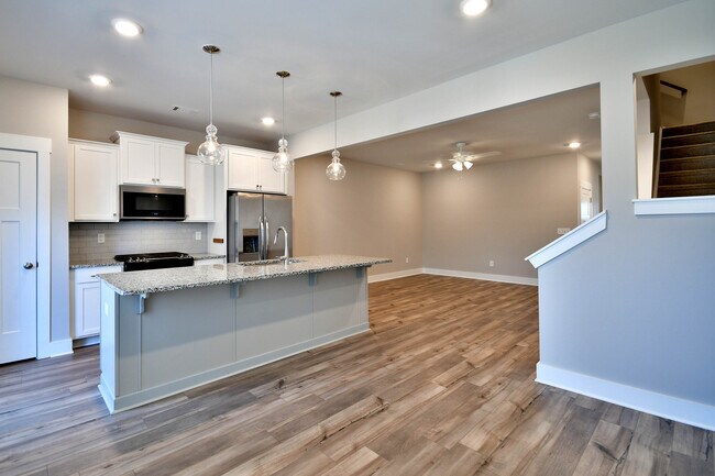 Photo - 26 Starlake Rd