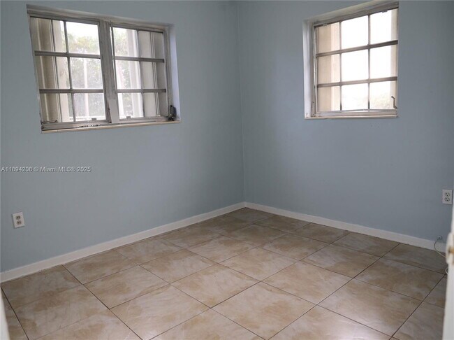 Photo - 15130 Jackson St