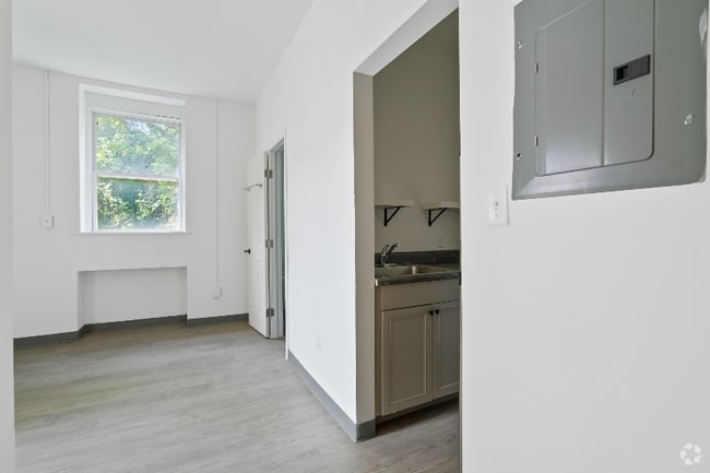 Building Photo - 1115 6th Ave Rental
