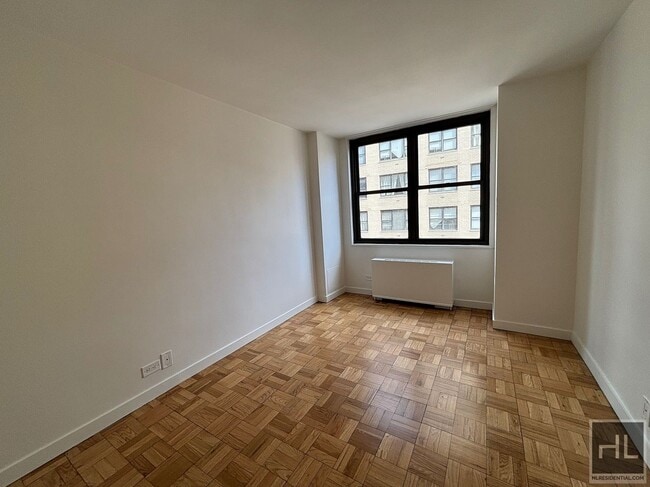 Photo - EAST 49 STREET Unit 8H