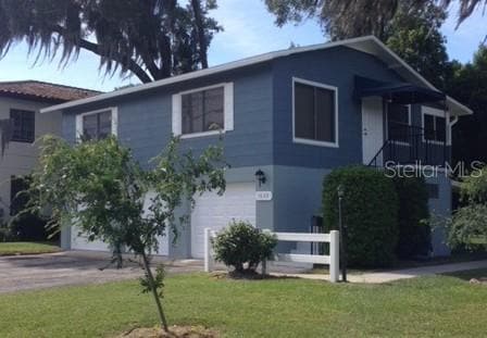 Building Photo - 1028 Lake Weldona Dr