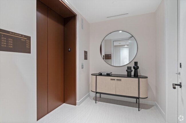 Building Photo - 220 SE Mizner Blvd Unit 604 Rental