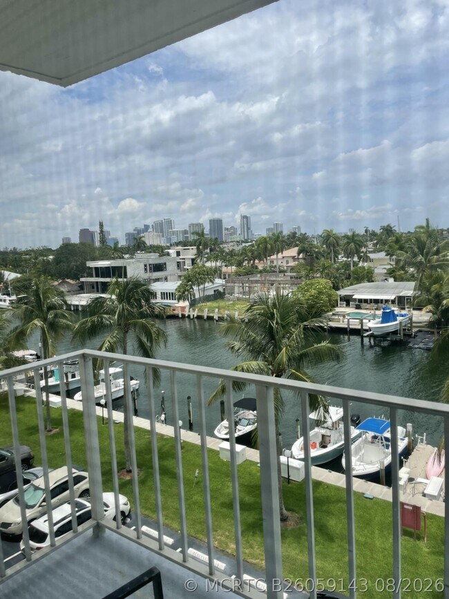 Photo - 1731 SE 15th St Unit 505