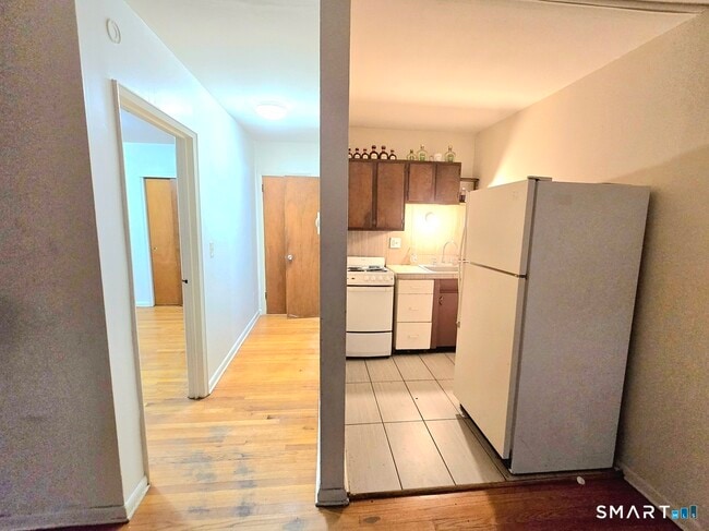 Photo - 148 Sisson St Unit C