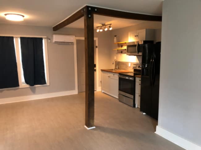 Building Photo - 622 Texan Trail