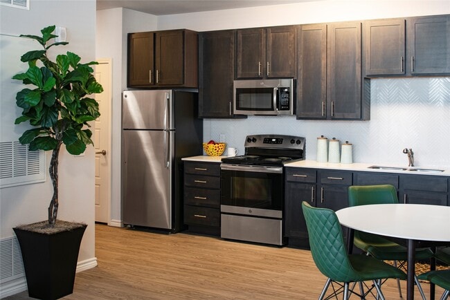 Photo - 104 Bettie Mae Wy