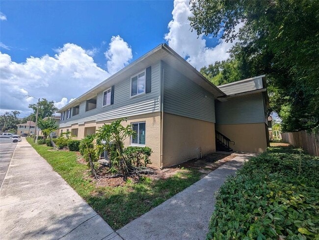 Building Photo - 228 Thorntree Pl Unit 228