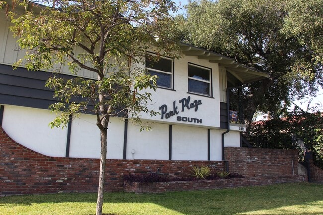 Photo - Park Plaza South