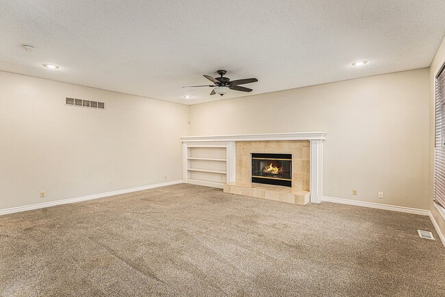 Photo - 4 Bed 5 Bath home creek view in back