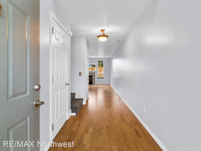 Photo - 3 br, 2.5 bath House - 6610 Millstone Ln S...