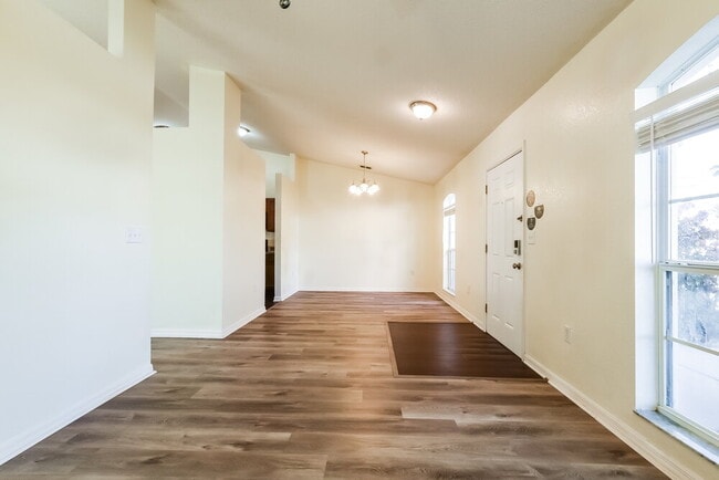 Photo - 7172 Summit Dr