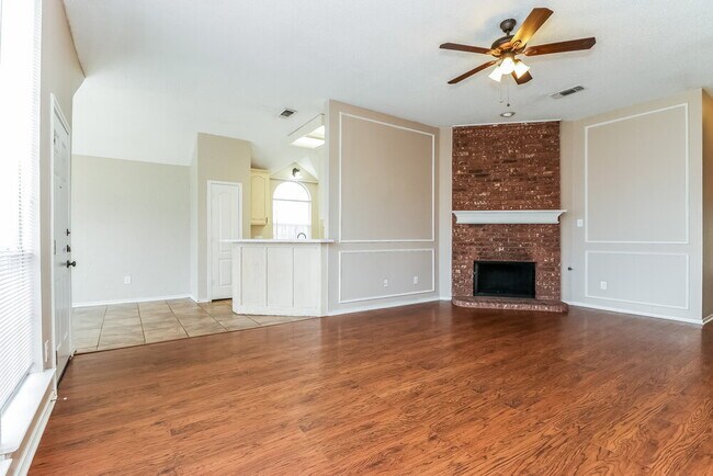 7728 Blossom Dr