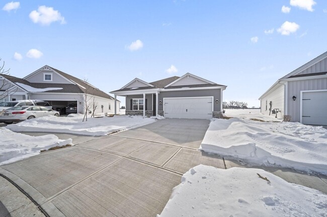 Photo - 511 Darliene Dr