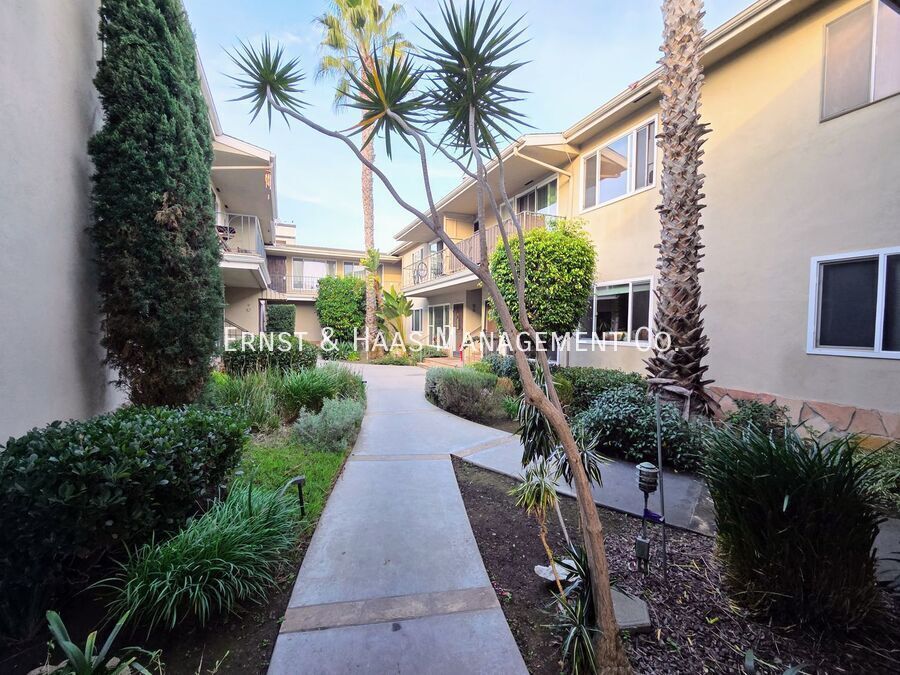 Photo - 2049 E 3rd St Unit #09