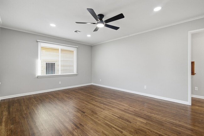 Photo - 3 bed/1 bath remodel within walking distance of Brookside