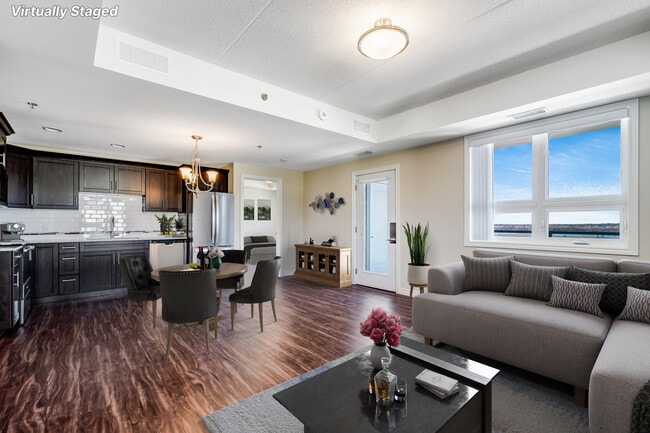 Building Photo - River's Edge II