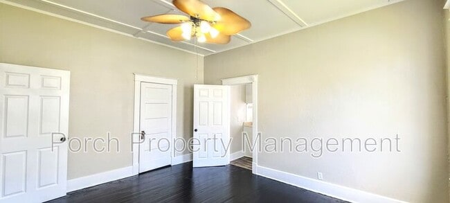 Building Photo - 215 W Belmont St Unit 215.5 Rental