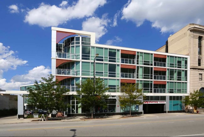 Photo - 1624 W Division St Apartment