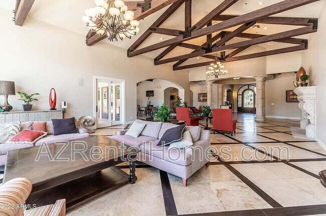 Photo - 1367 S Country Club Dr
