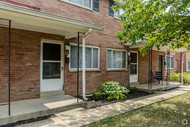 Worthington Court Townhomes