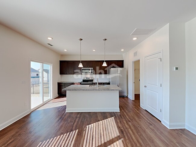 Photo - 3235 Brierhill Rd