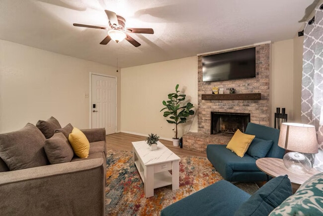 Photo - 8601 Memphis Dr Unit A8
