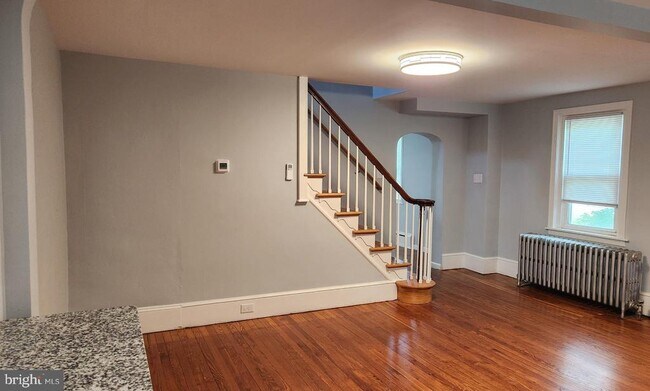 Photo - 473 Freemont St