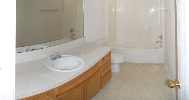 Photo - 1602 Aztec Trce Unit Apt B