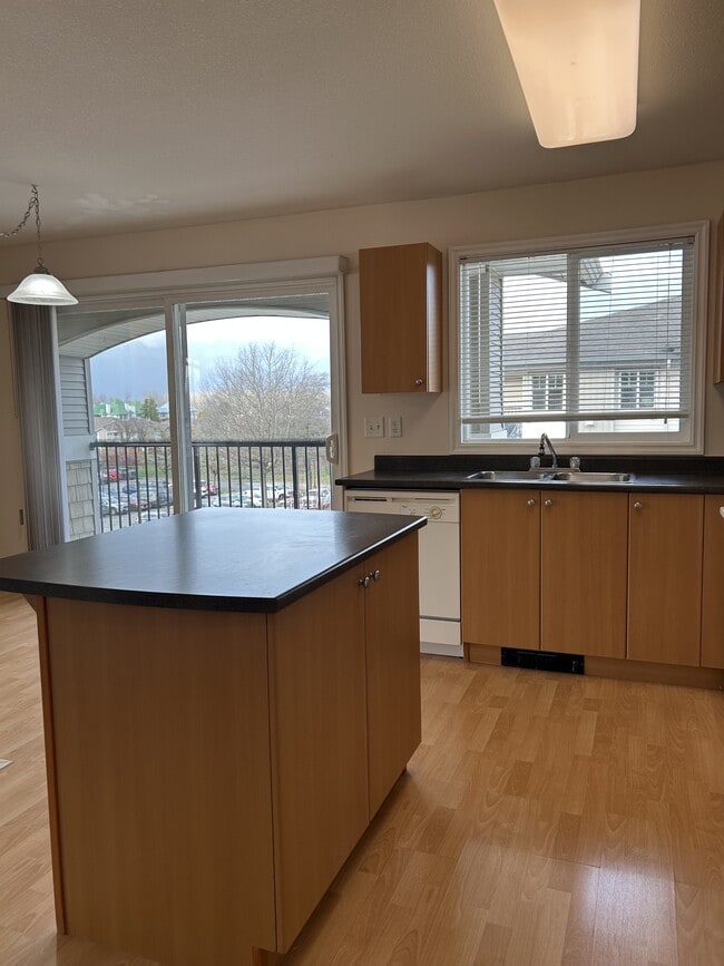 Photo - 7516-7516 Topaz Dr