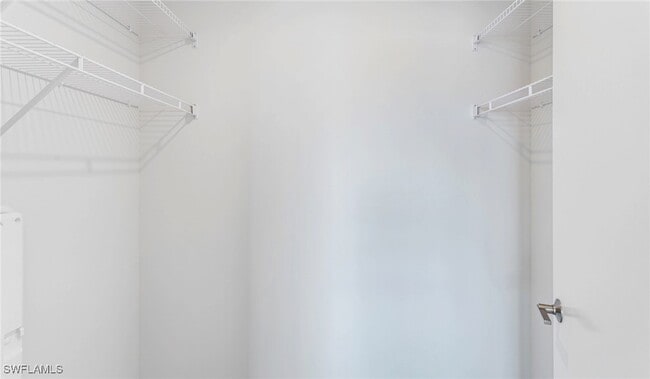 Building Photo - 22980 Vista Edera Cir Unit 2-215