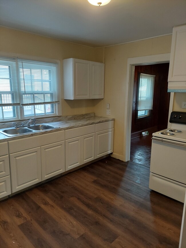 Photo - 412 Hickory Chapel Rd