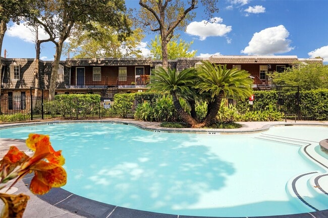 Building Photo - 9031 Gaylord Dr Unit 136