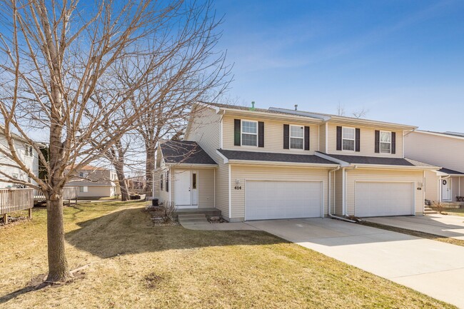 Front of Property - 414 Barnett Dr Townhome