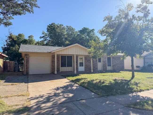 Photo - 5011 Rock Point St